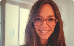 <strong>Estelle</strong> chez <span>TikTok</span>